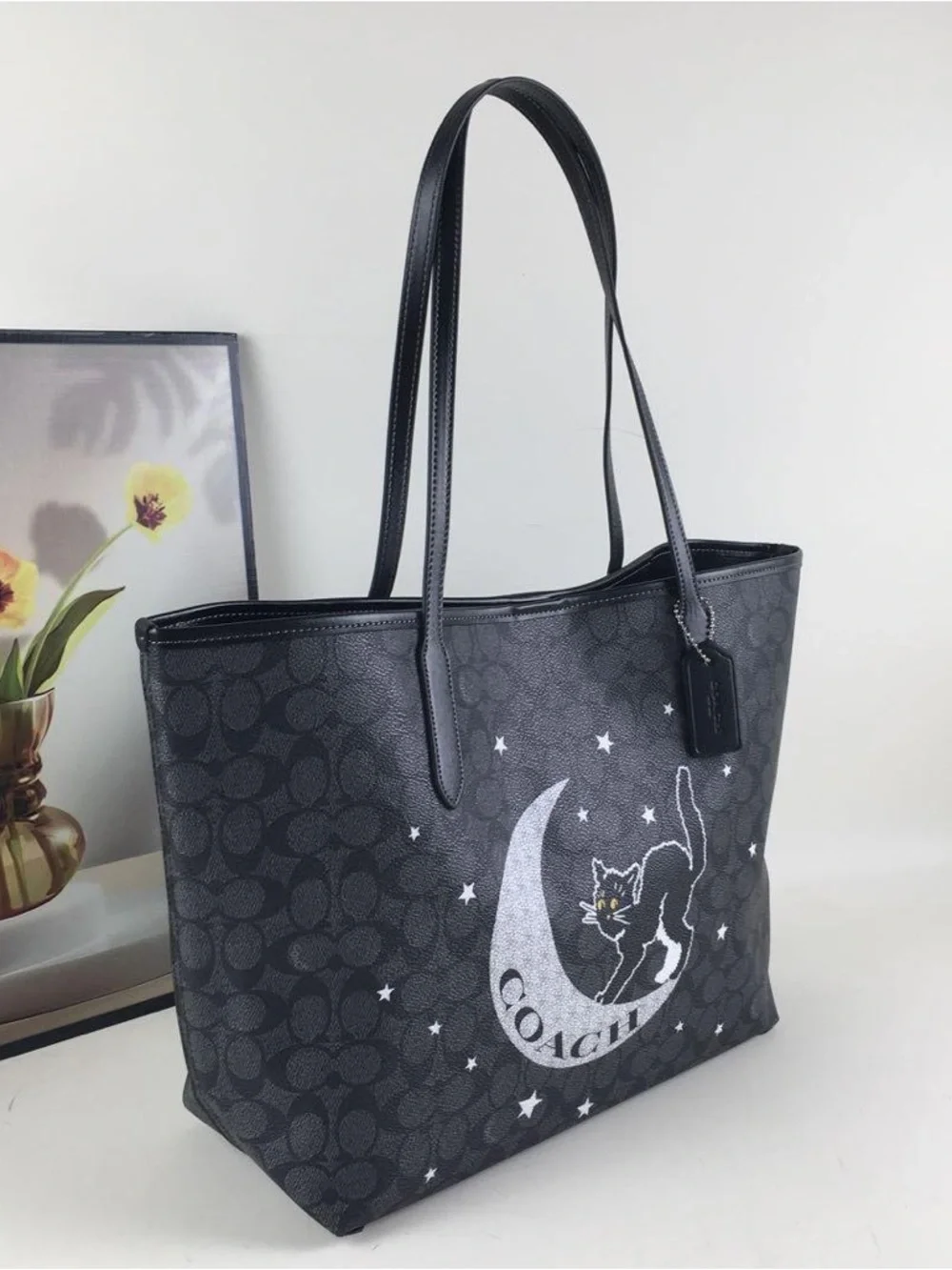 Coach Tote In Signature Canvas With Halloween Graphic Bag Purse - Picture 3 of 6
